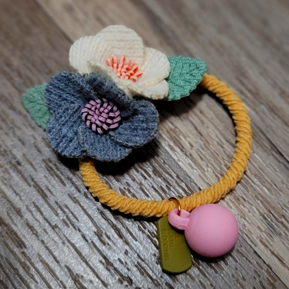 Vintage style hair ties